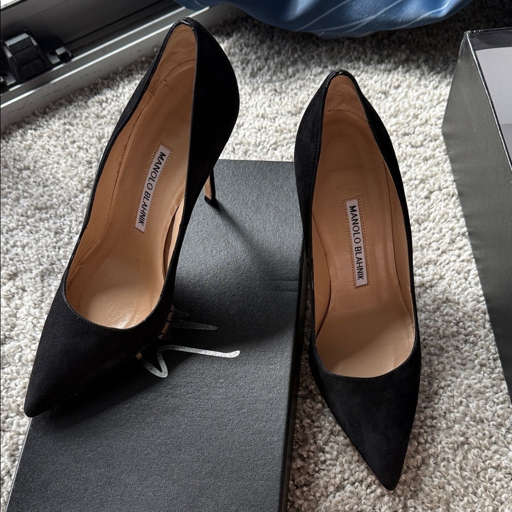 Manolo Blahnik Classic tora pump 4‘’